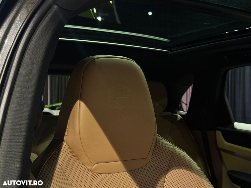 Porsche Cayenne Standard - 11