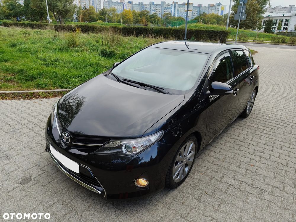 Toyota Auris 2013 photo 5