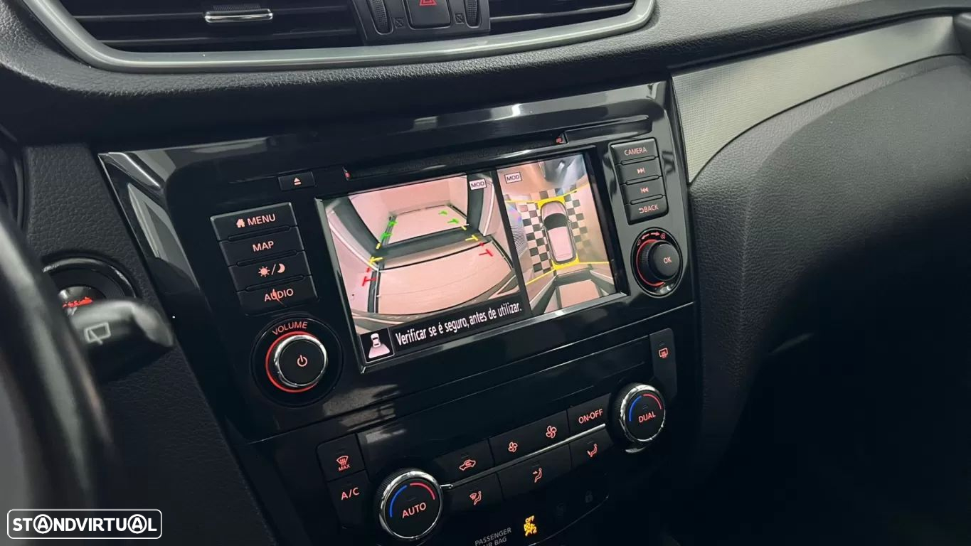 Nissan Qashqai 1.5 dCi N-Connecta DCT - 25