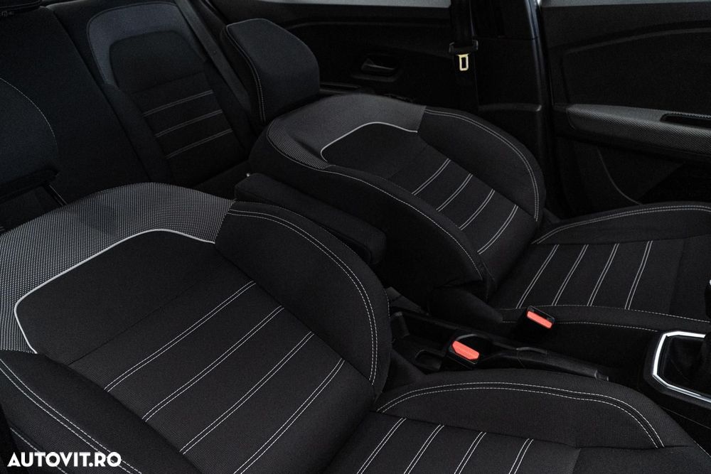 Dacia Logan TCe 90 MT6 Prestige - 40