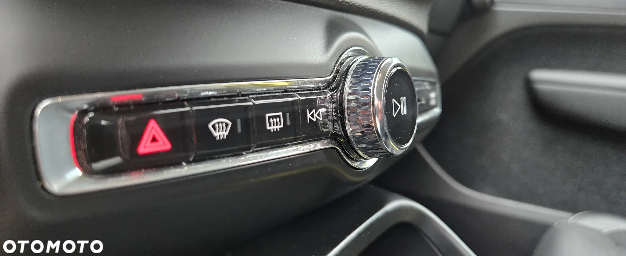 Volvo XC 40 D3 Momentum Pro - 30