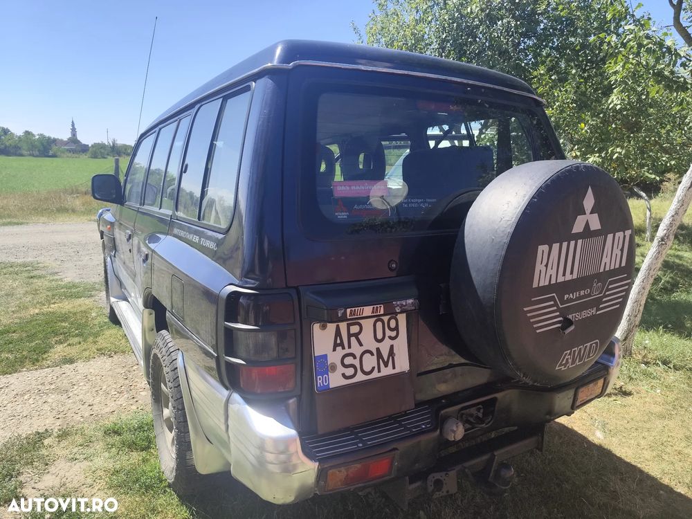Mitsubishi Pajero - 4