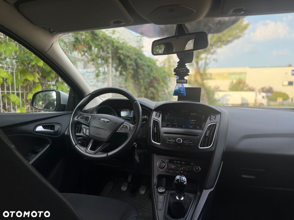 Ford Focus - 11