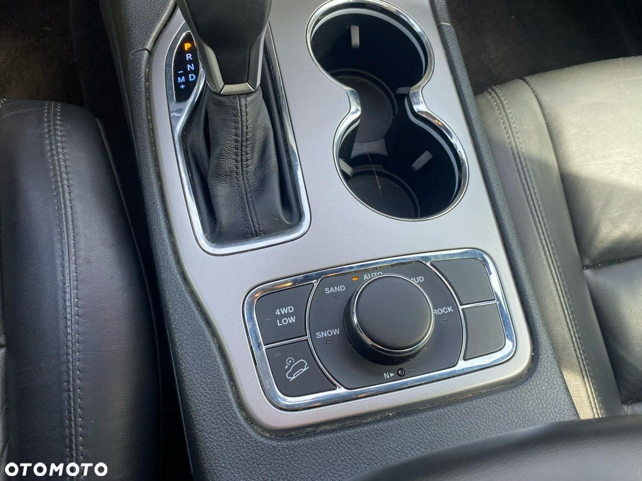 Jeep Grand Cherokee - 20