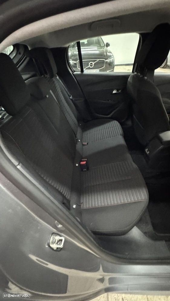 Peugeot e-208 50 kWh Active Pack - 6