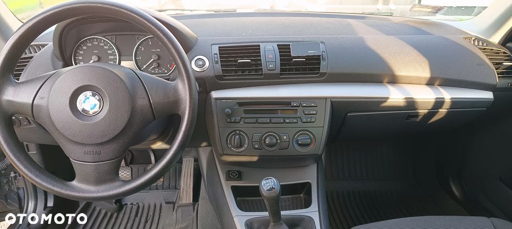BMW Seria 1 116i - 7