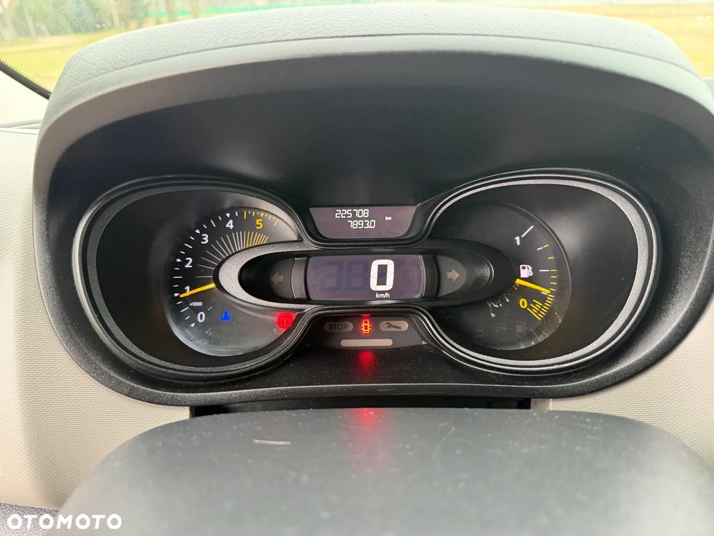 Renault Trafic - 13