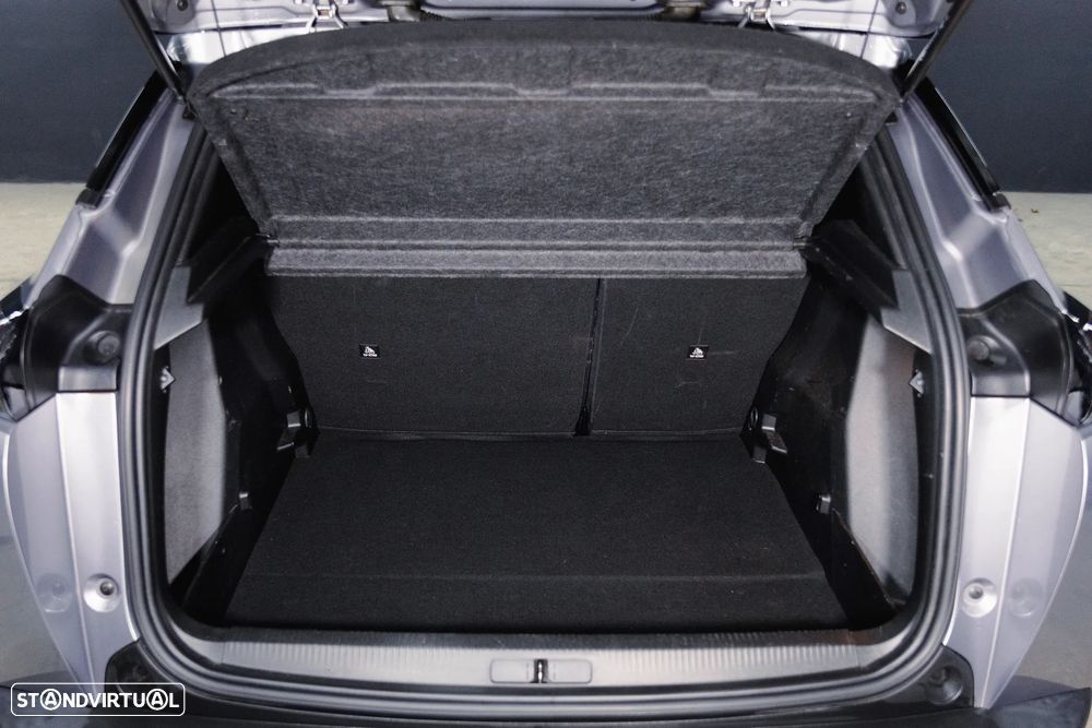 Peugeot e-2008 50 kWh Active Pack - 22