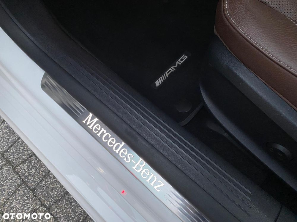 Mercedes-Benz CLA 220 d 4-Matic AMG Line 8G-DCT - 25