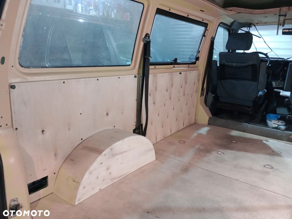 Volkswagen Transporter - 20