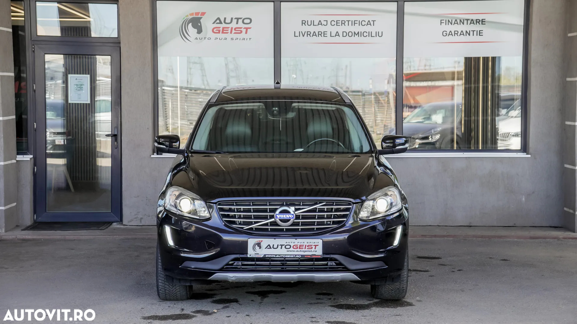 Volvo XC 60 D4 AWD Momentum - 3
