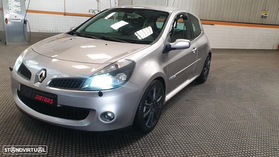 Renault Clio 2.0 16V Sport - 22