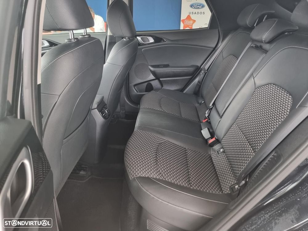 Kia XCeed 1.6 GDi PHEV Drive - 14