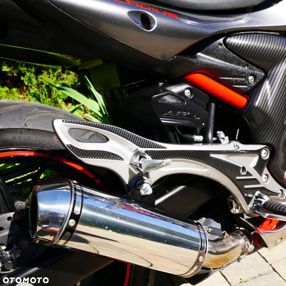 Suzuki Gladius - 17