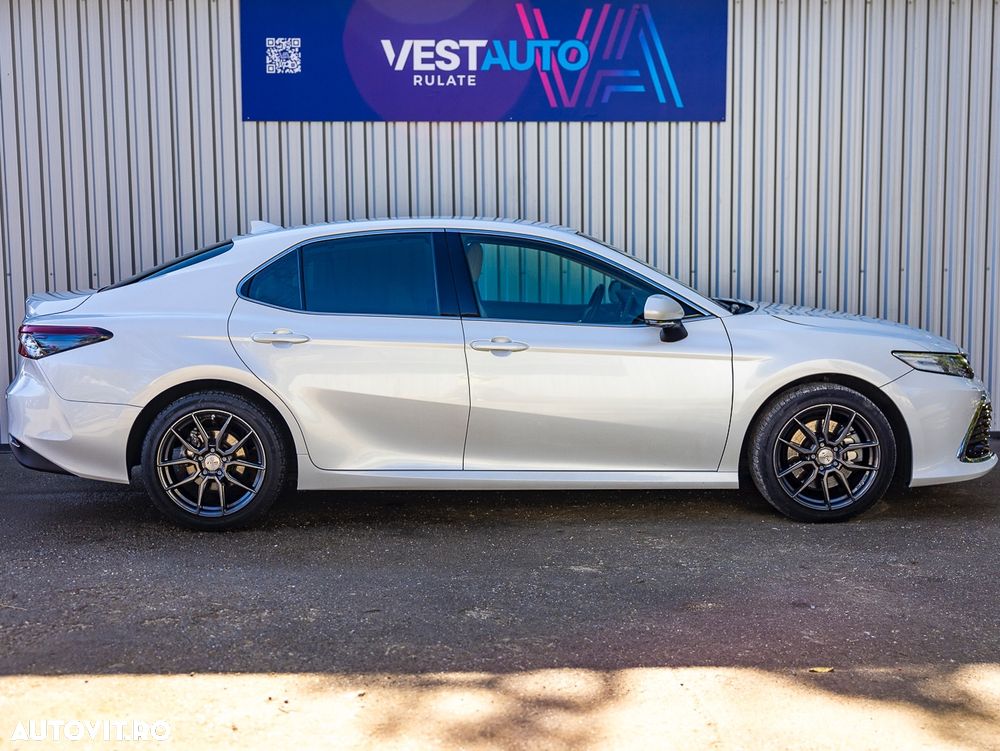Toyota Camry 2.5 Hybrid Exclusive - 18