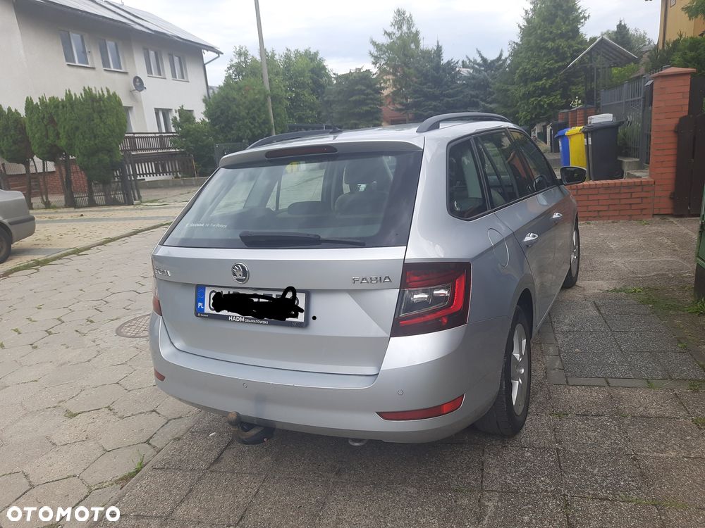 Skoda Fabia 1.0 Style Color - 2