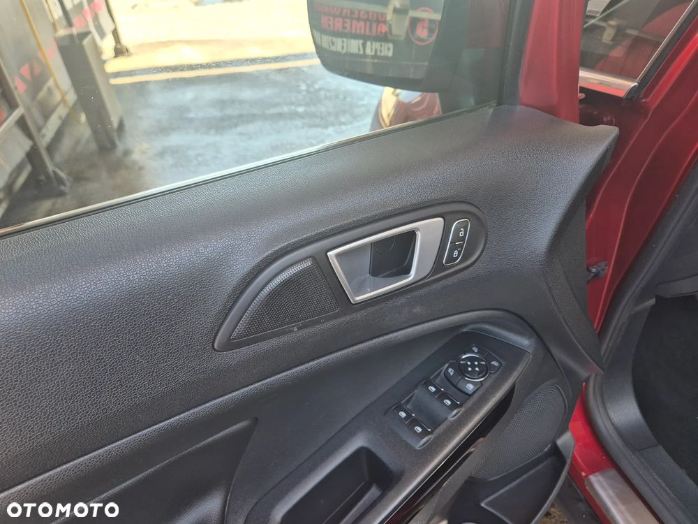 Ford EcoSport 1.0 EcoBoost TITANIUM X - 18