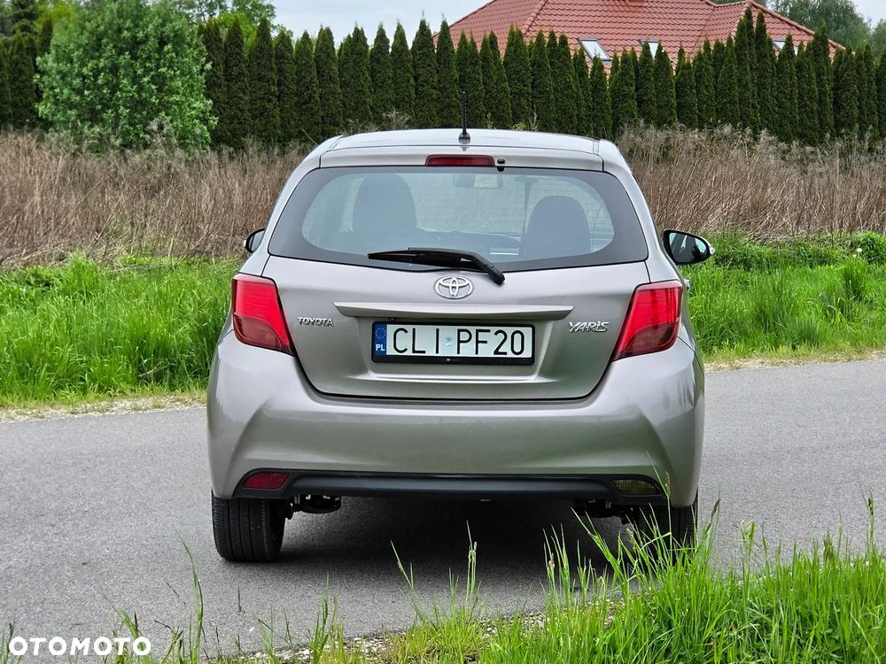 Toyota Yaris 1.33 Active EU6 - 6