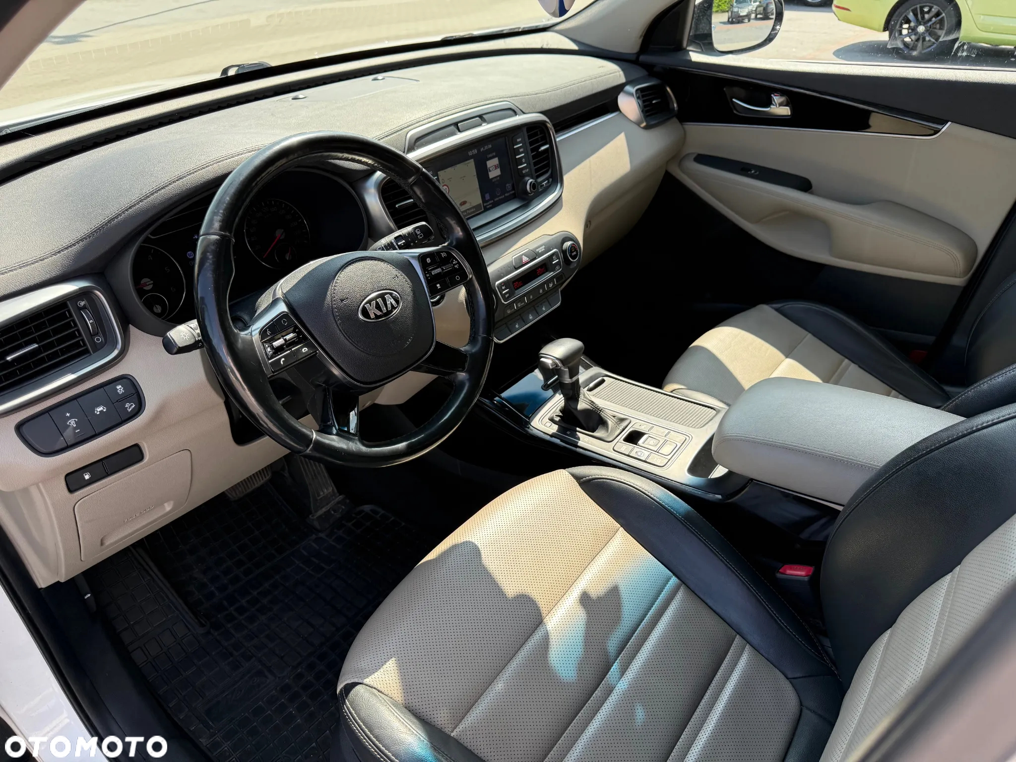 Kia Sorento 2.0 CRDI Business Line Plus - 22