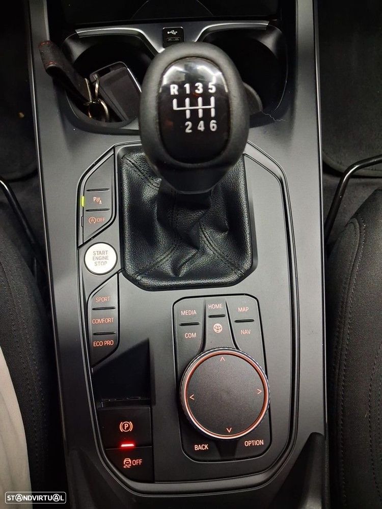 BMW 118 - 16