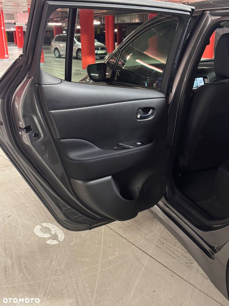 Nissan Leaf 40 kWh N-CONNECTA - 24