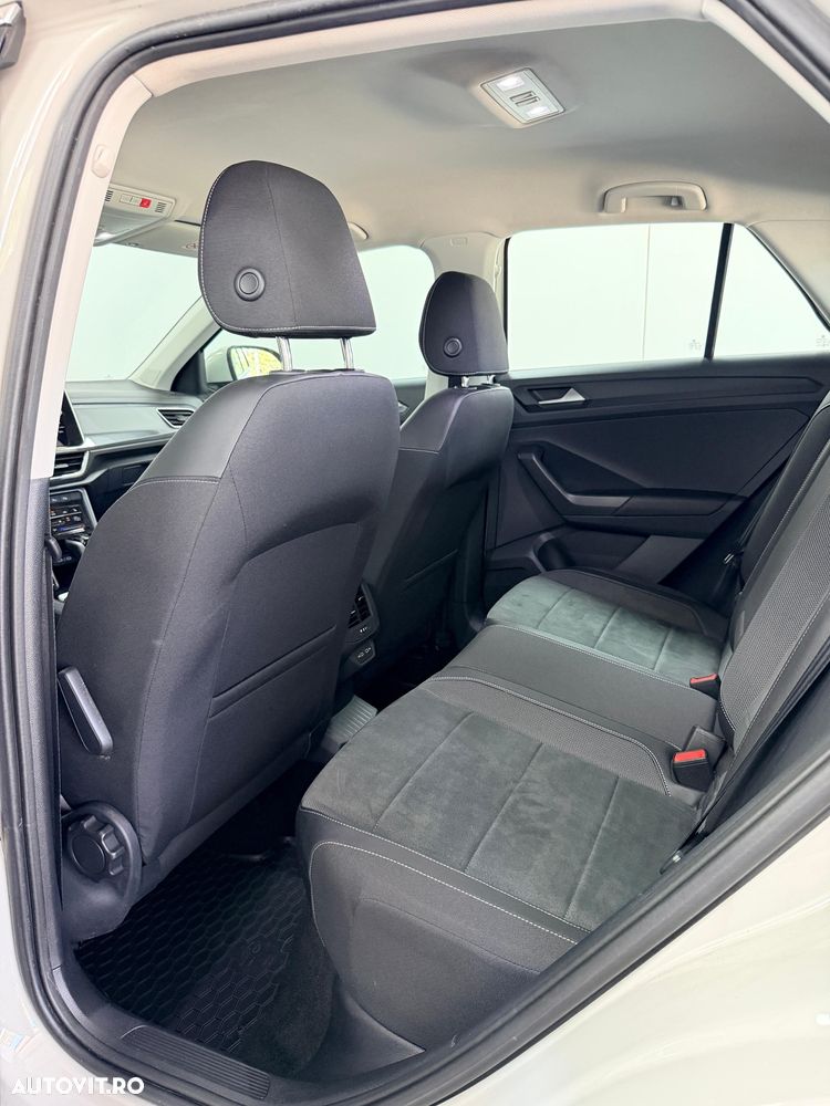 Volkswagen T-Roc 1.5 TSI DSG Style - 27