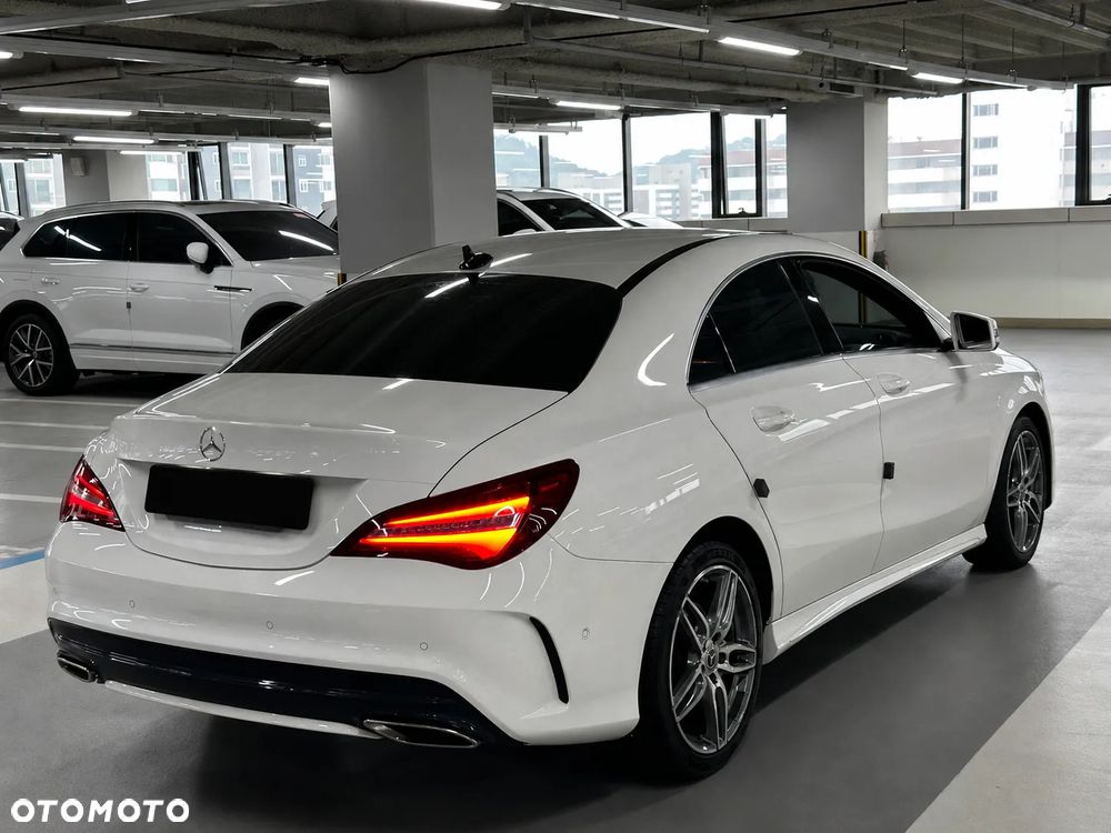Mercedes-Benz CLA - 10