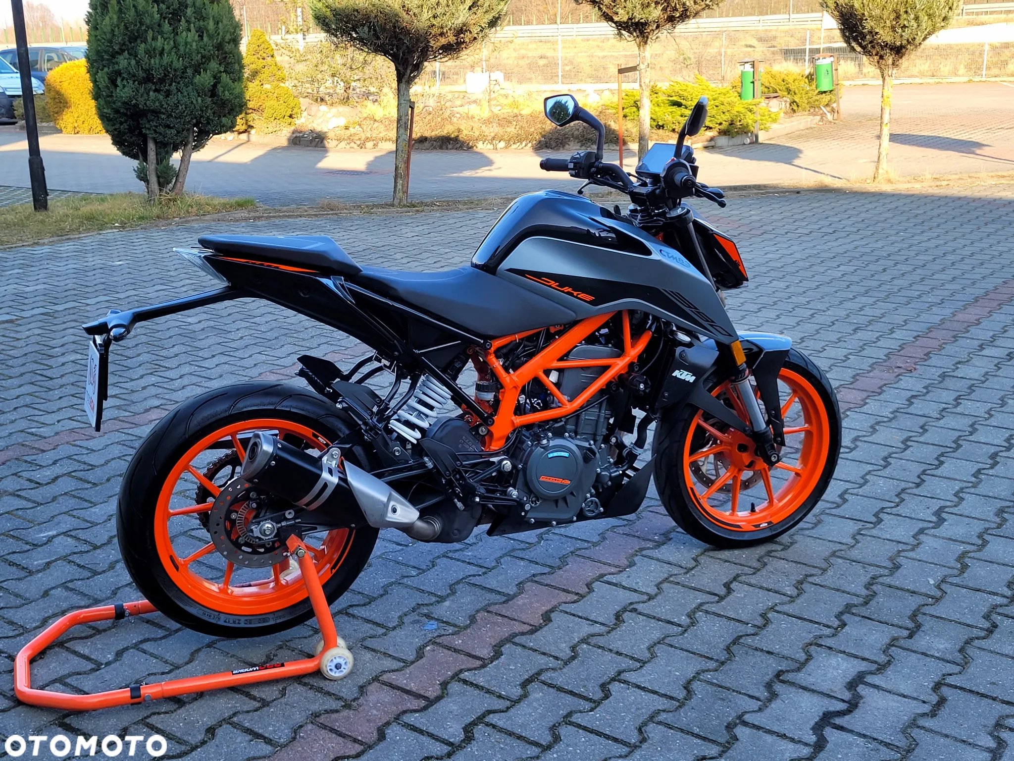 KTM Duke - 16