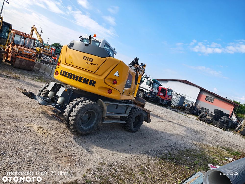 Liebherr A 912 COMPACT - 4