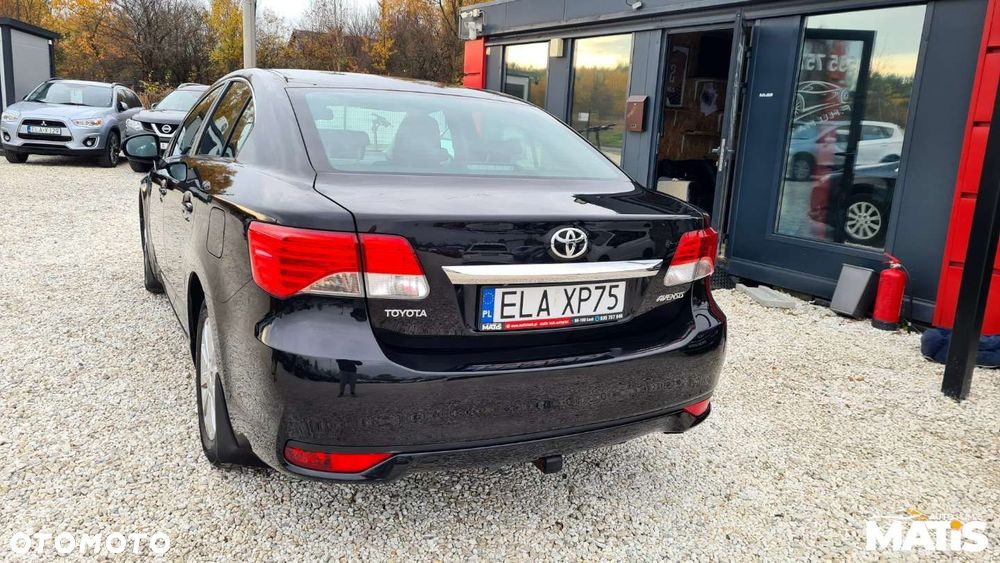 Toyota Avensis - 40