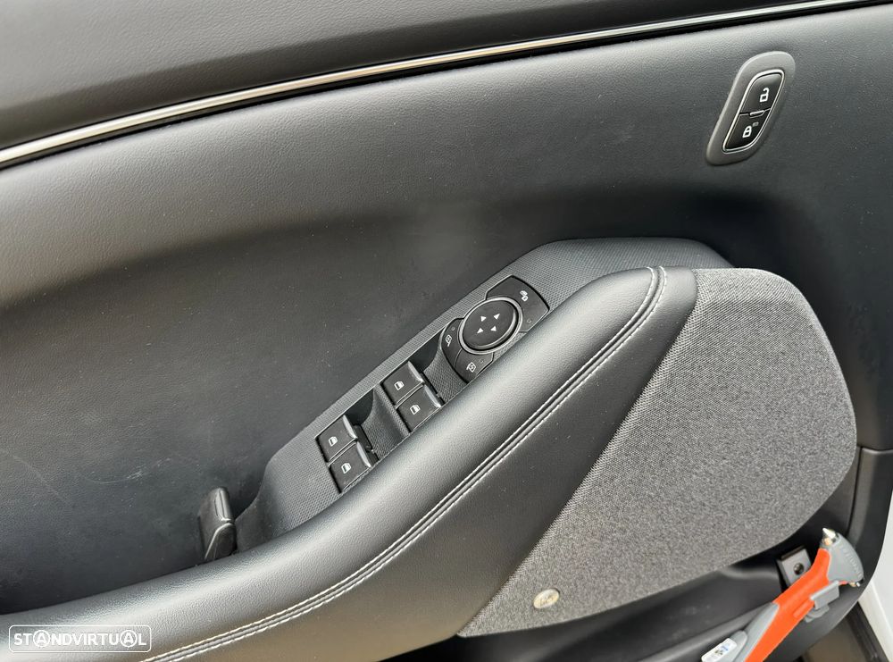 Ford Mustang Mach-E Standard - 8