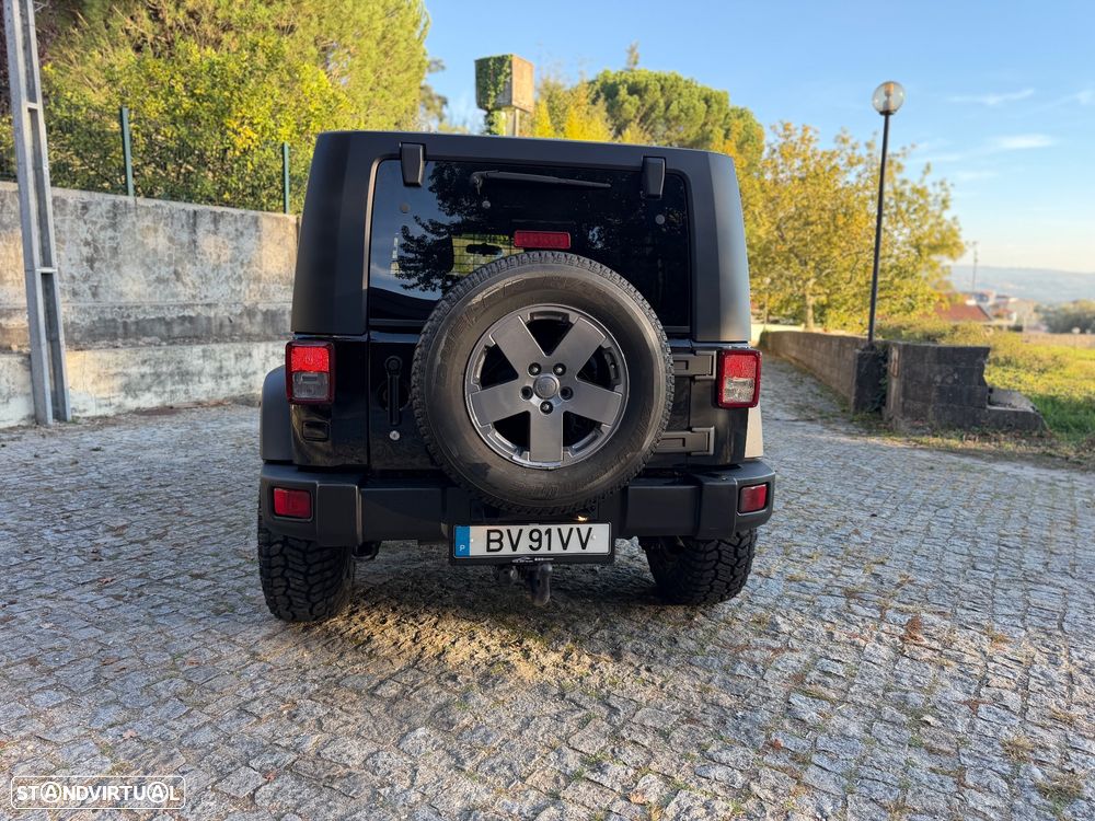 Jeep Wrangler Unlimited - 16