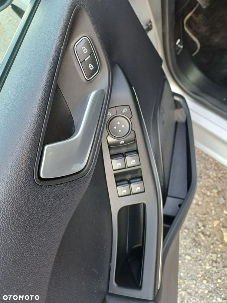 Ford Fiesta 1.0 EcoBoost S&S TITANIUM - 15