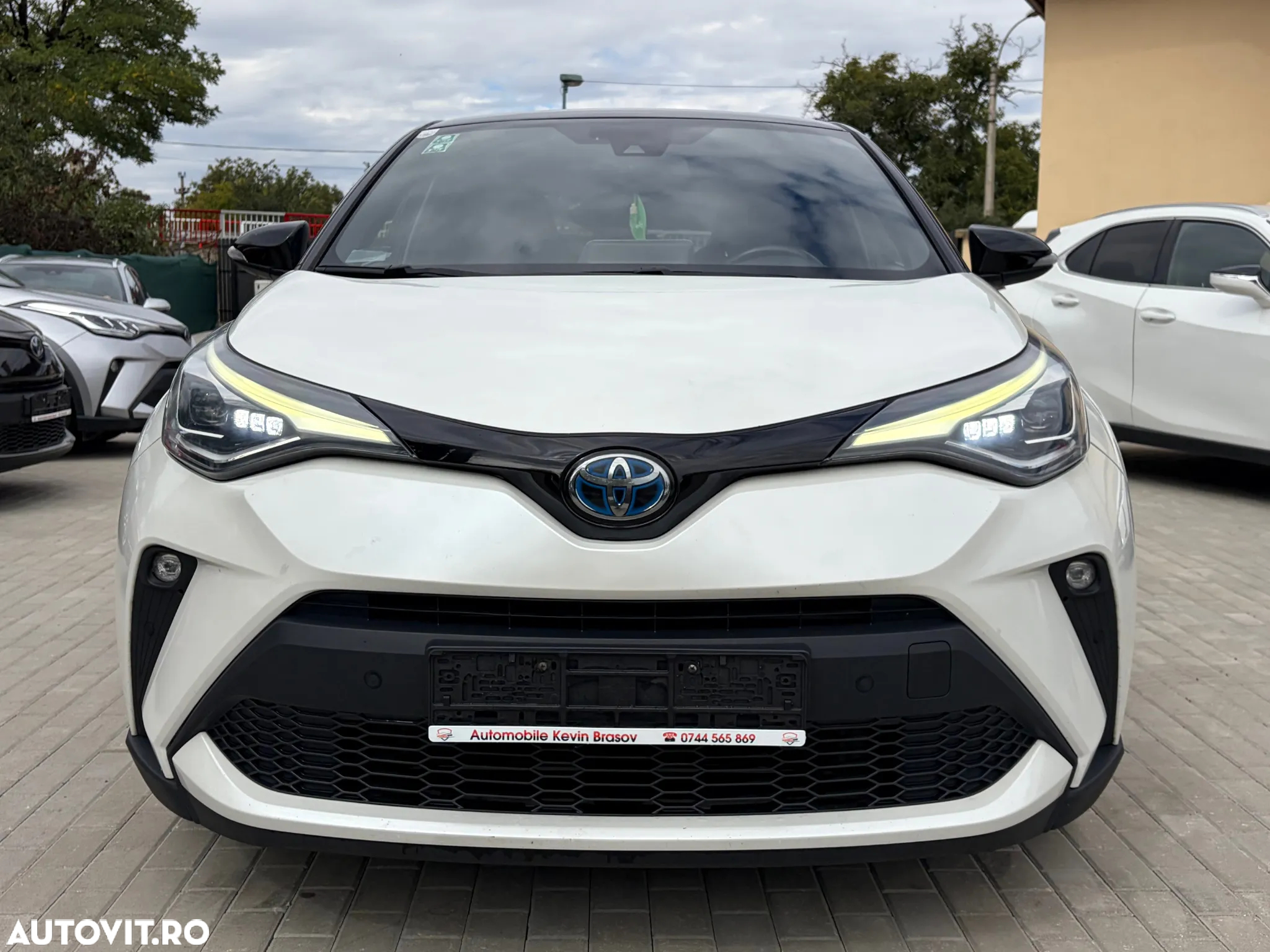 Toyota C-HR Hybrid Lounge - 5