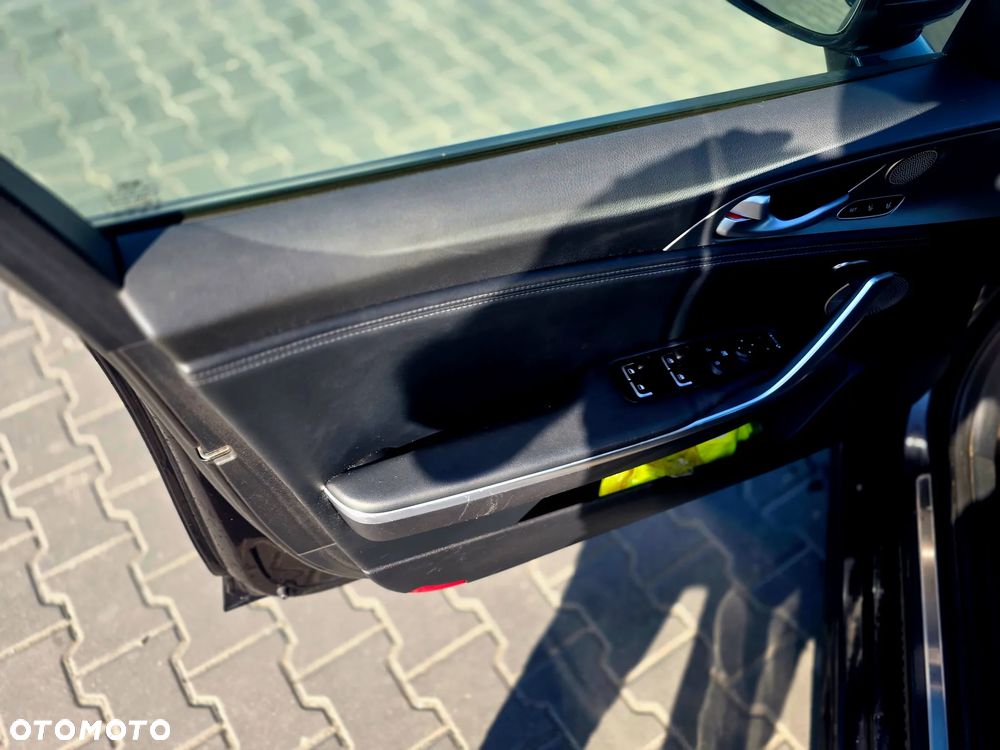 Kia Stinger 2.0 T-GDI GT Line - 13