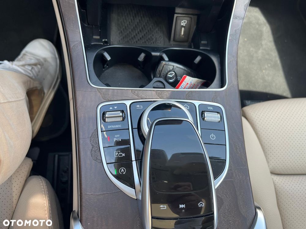 Mercedes-Benz Klasa C 180 9G-TRONIC Avantgarde - 10