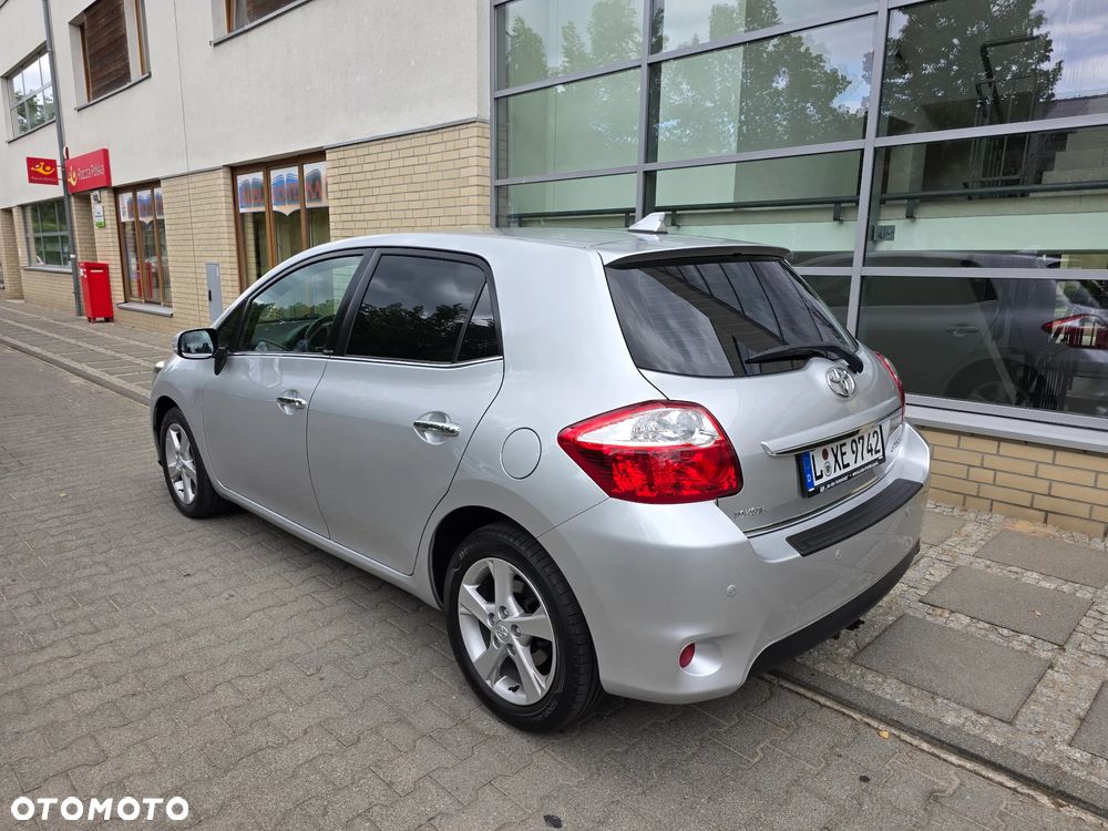 Toyota Auris - 5
