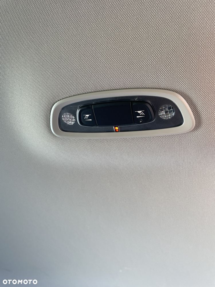 Volvo V40 D3 Summum - 27