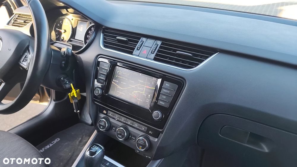 Skoda Octavia 2.0 TDI DSG Ambition - 36