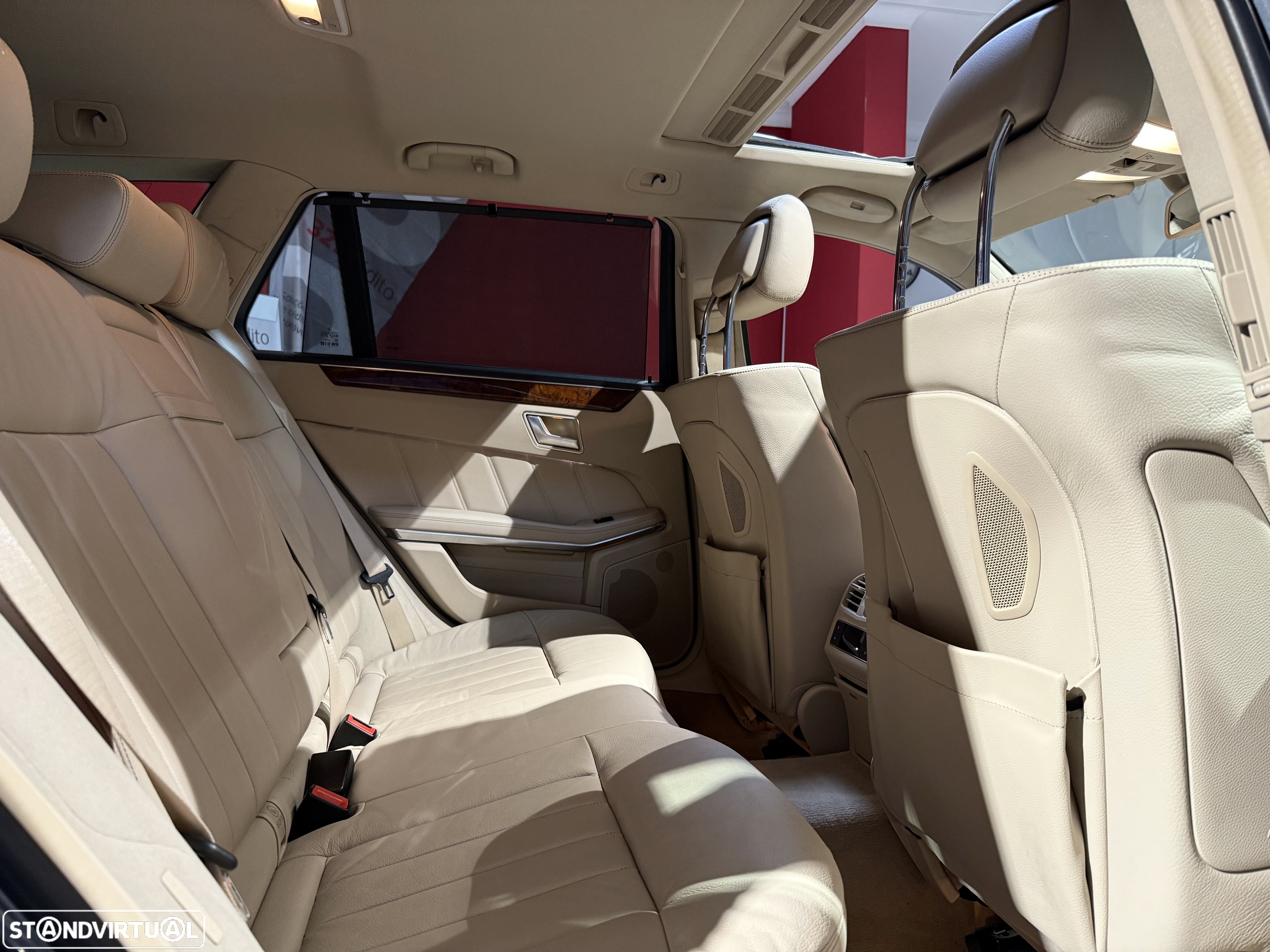 Mercedes-Benz E 350 BlueTEC Avantgarde BE 4-Matic - 15