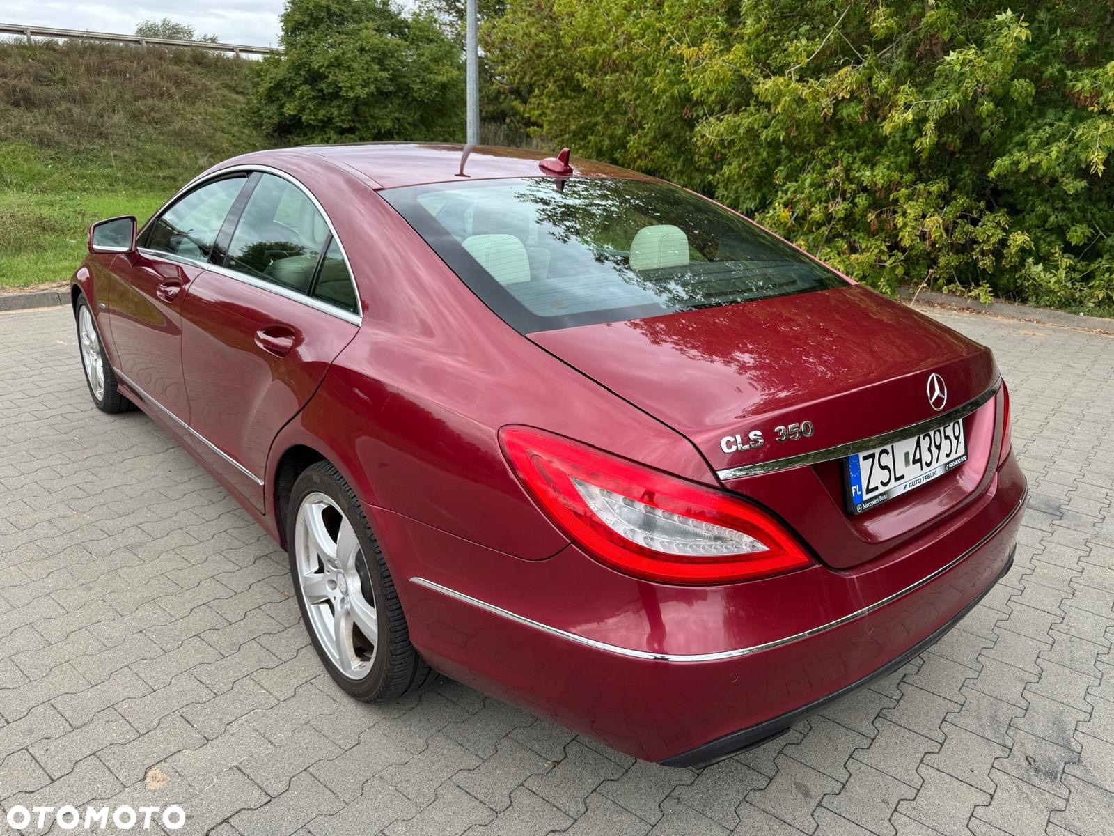Mercedes-Benz CLS - 24