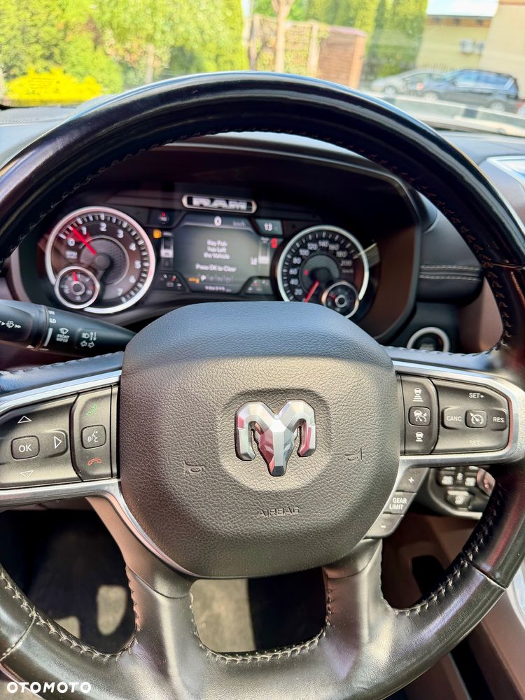 Dodge RAM - 12