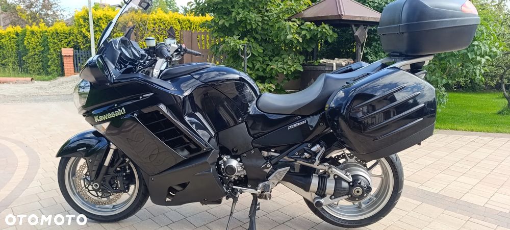 Kawasaki GTR - 2
