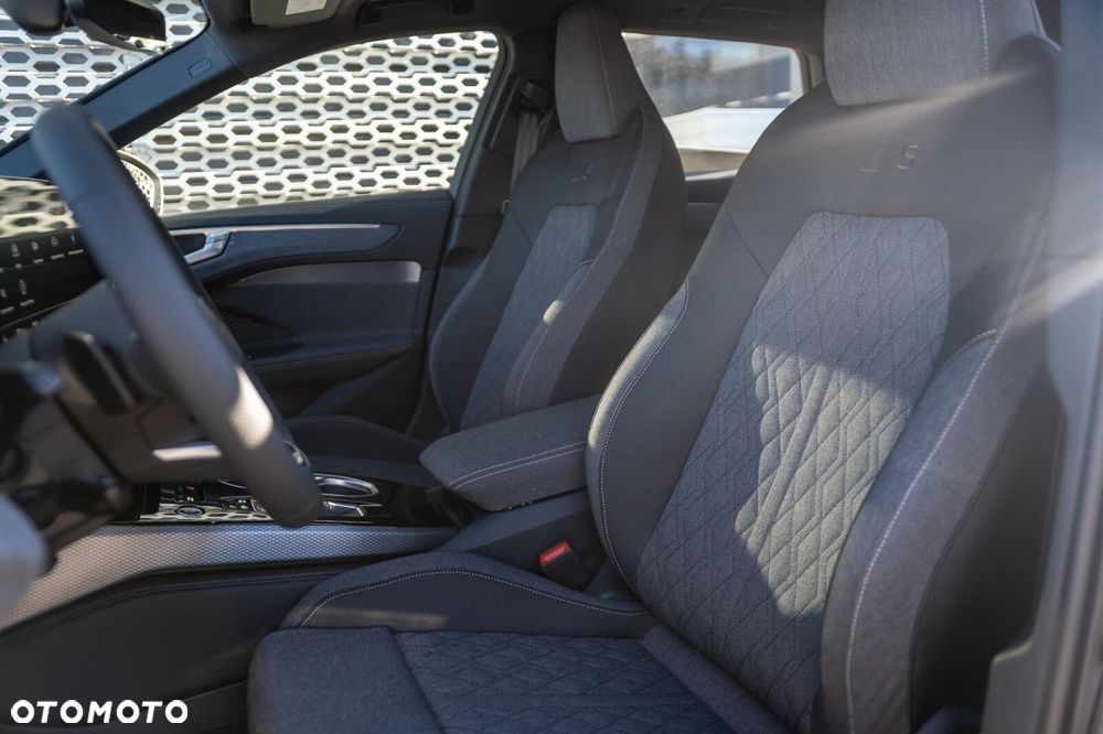 Audi A6 - 8