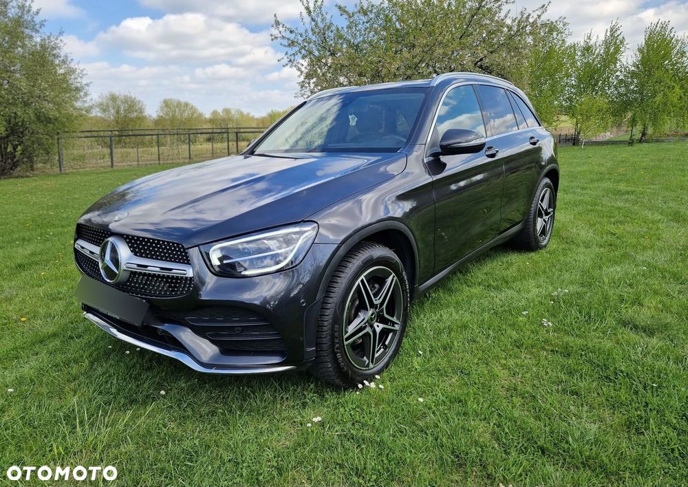 Mercedes-Benz GLC 200 d 4Matic 9G-TRONIC AMG Line - 2
