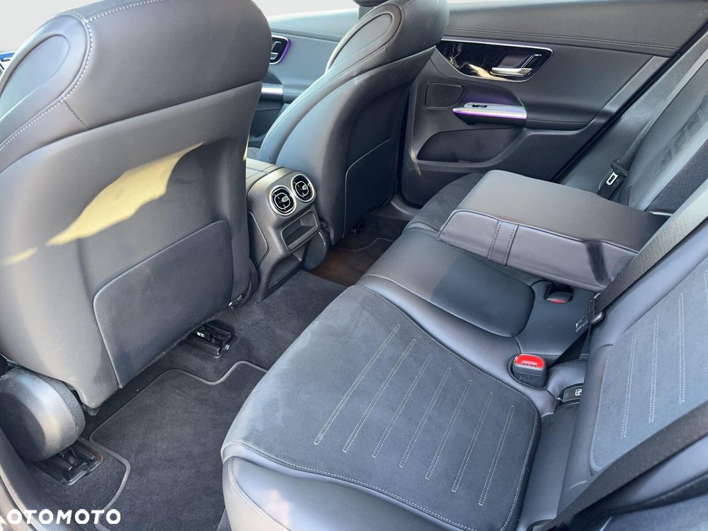 Mercedes-Benz GLC - 22