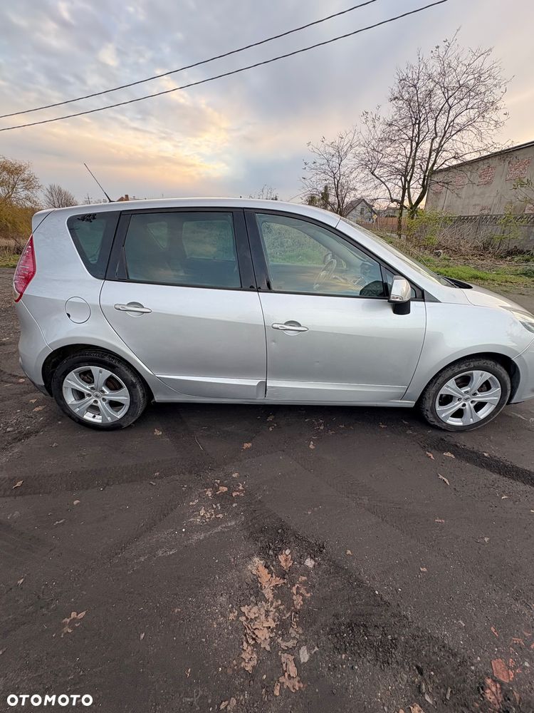 Renault Scenic - 3