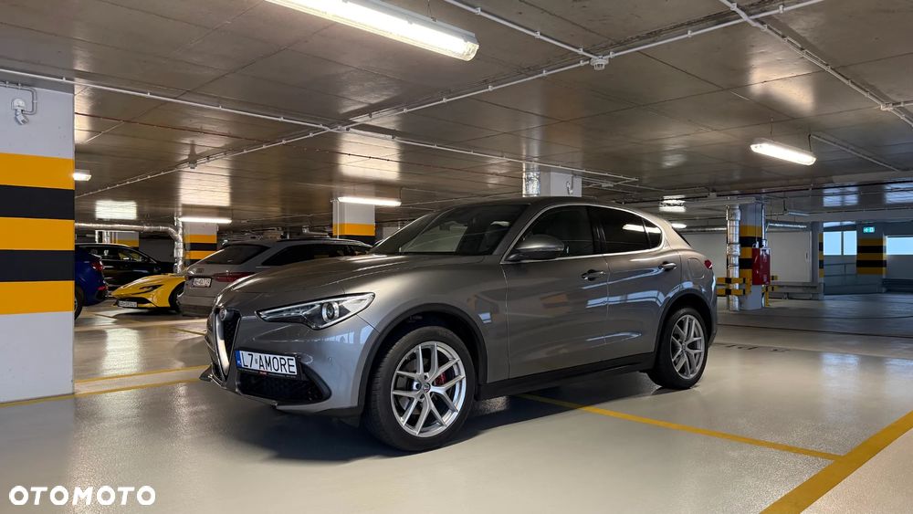 Alfa Romeo Stelvio 2.0 Turbo Executive Q4 - 1