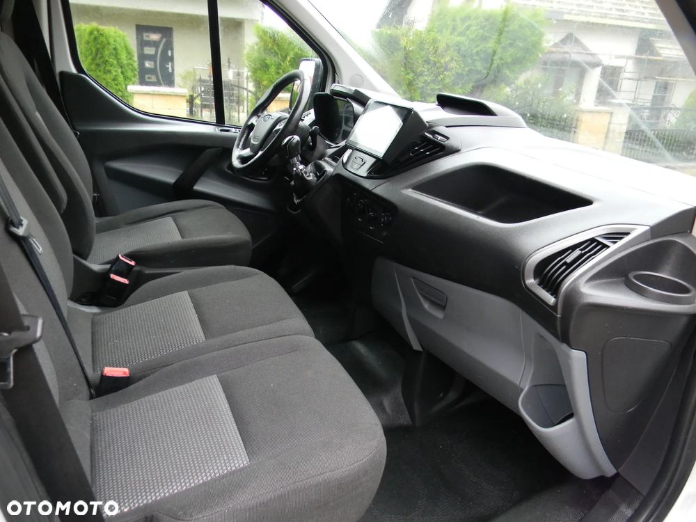 Ford Transit Custom - 10