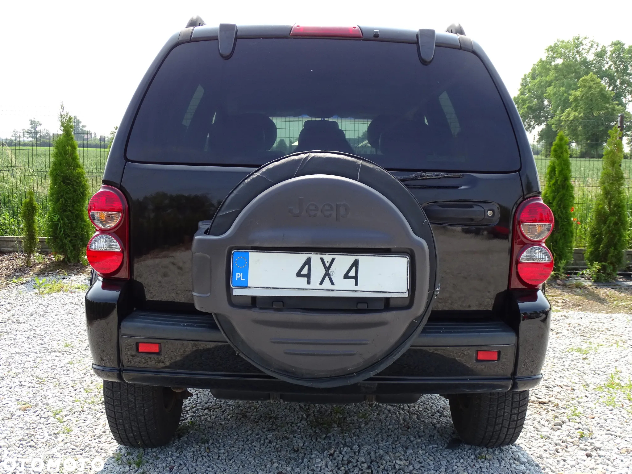 Jeep Liberty 3.7 4x4 - 28